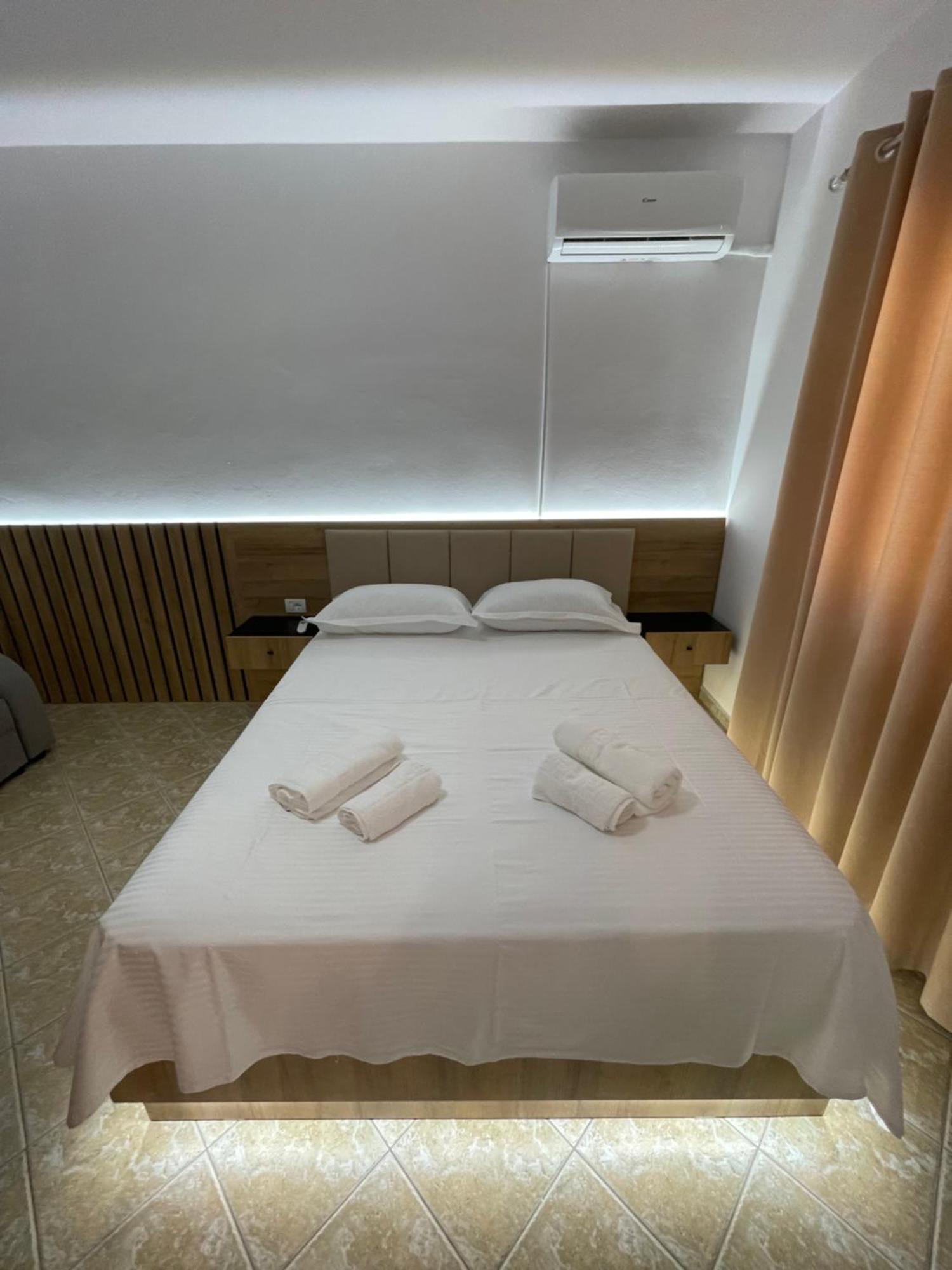 Hotel Riti Shiroka Bagian luar foto