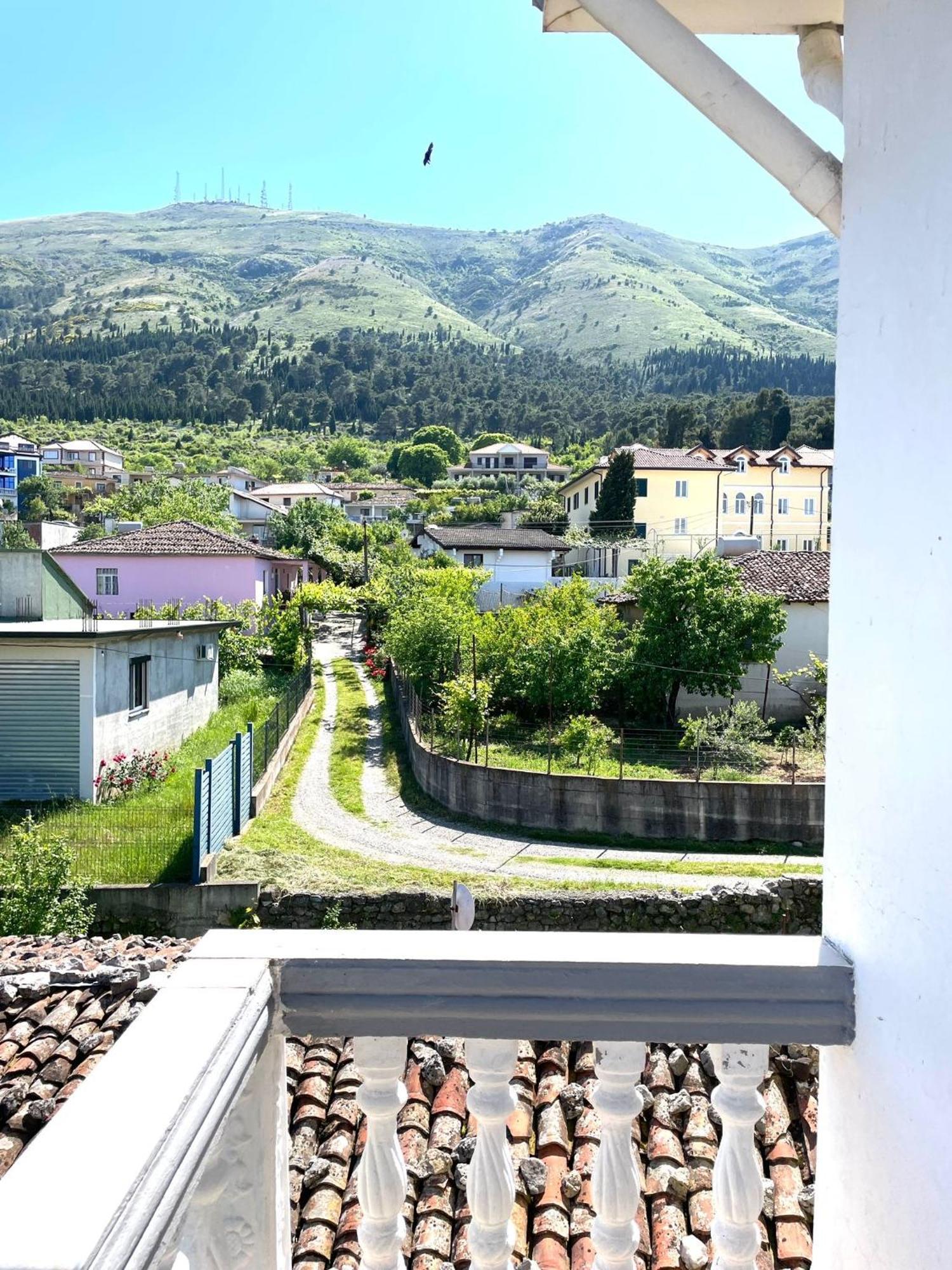 Hotel Riti Shiroka Bagian luar foto